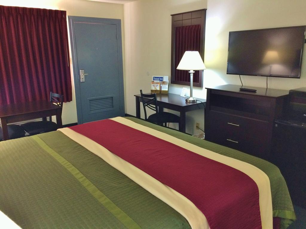 Travel Inn & Suites Atlanta Texas Екстер'єр фото